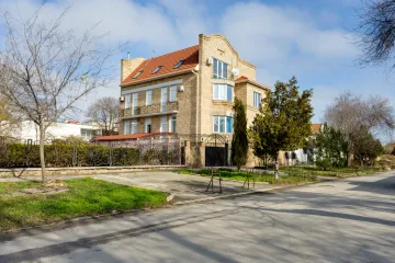 Апрель Евпатория