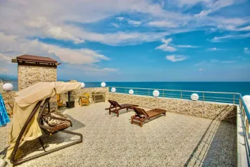 Art House Hotel Алушта