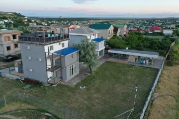 Black Bull House Мысовое