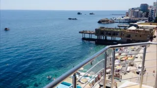 «До моря 9 метров»