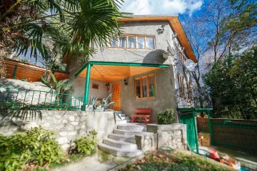 Дом в парке Алупка