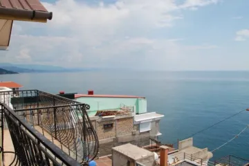 Эллинг 252 Утёс