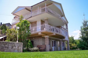 Файна Дача Алушта