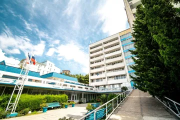  «Голубая волна», Перекопский переулок, 7 Алушта