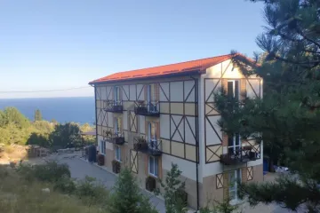 Горы и море Алупка