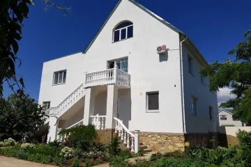 Гостевой дом Белый Штормовое