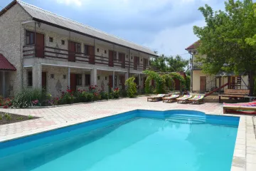 Гостевой дом Семейный Поповка