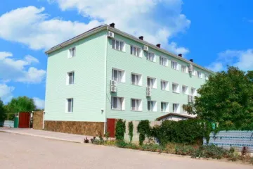 Изумрудная Штормовое