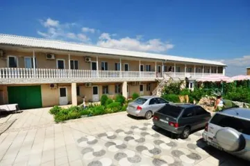 Kazantip Z Aliens Hotel Поповка