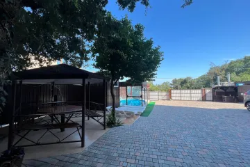 Крымский дворик Утёс