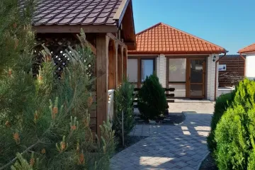 Laura Межводное