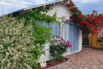 Lotus Beach Уютное