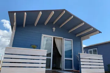 Маяк Штормовое