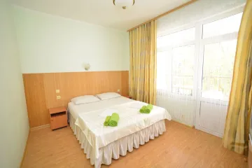 Пчела Евпатория