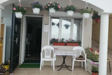 Первая линия Утёс