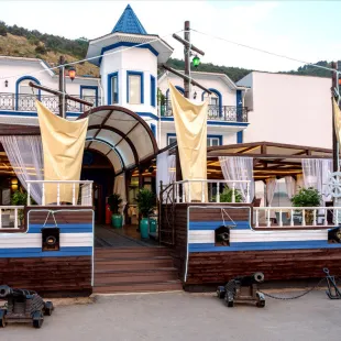 РОТА Chalet Марина