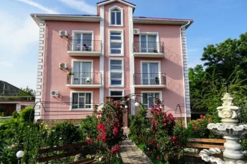 Розовый домик Коктебель