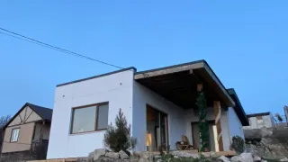 «Sea view home»