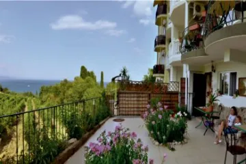 Селена Алушта Алушта