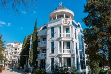 Усадьба Приморский парк Алушта