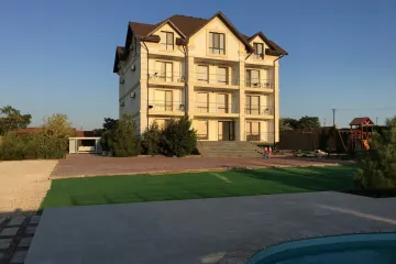 Виктория ИНН Оленевка