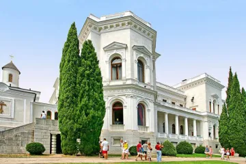 Вилла Лаура Поповка