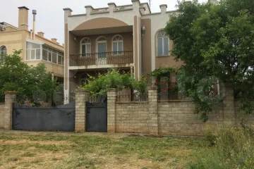 Замок графа Уютное